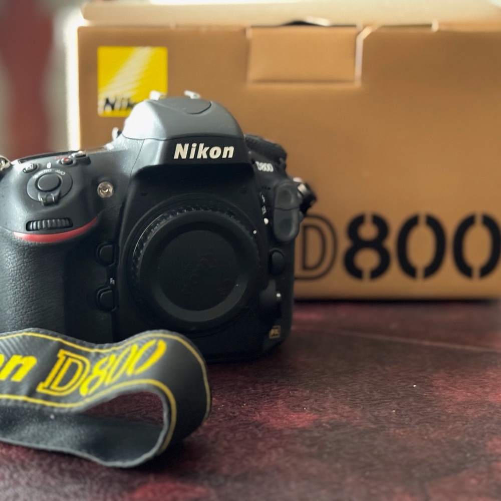 Nikon D800 DSLR camera Brand new